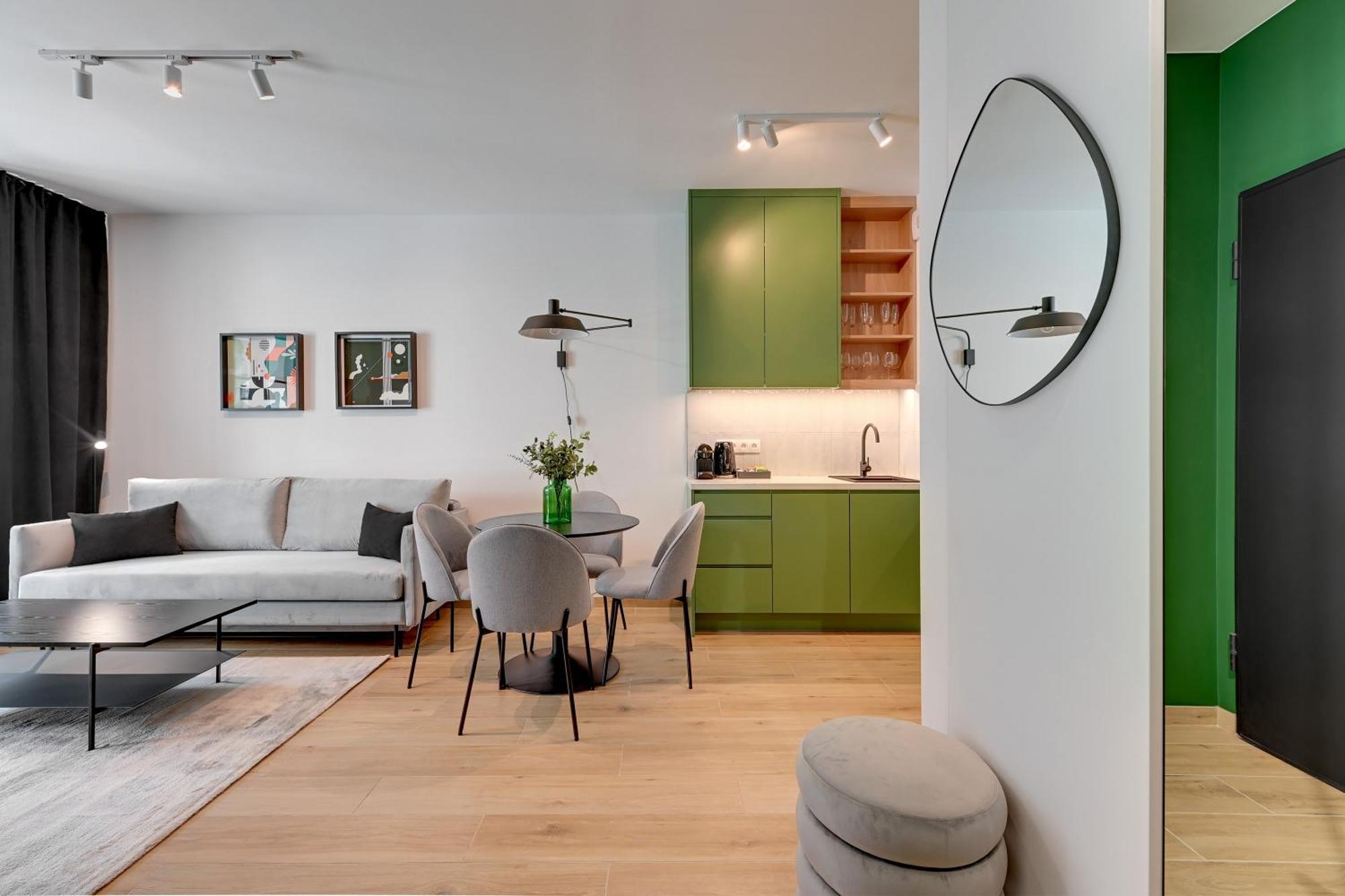 Doki Living - Foodhall & Parking By Downtown Apartments Gdańsk Buitenkant foto